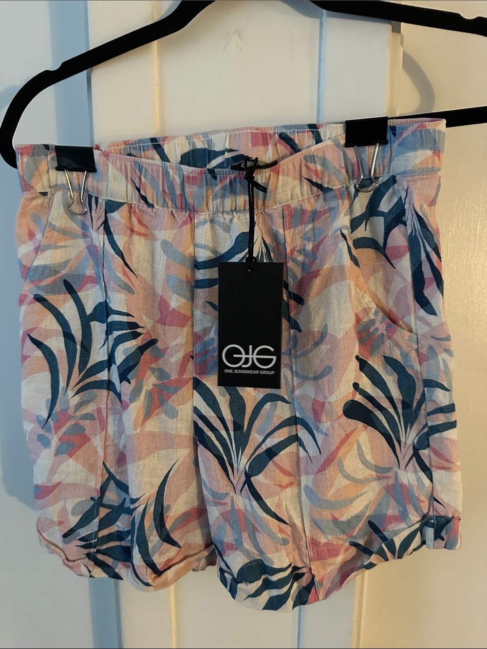 Women's Tropical Print Elastic Waist Shorts - Pink/Blue